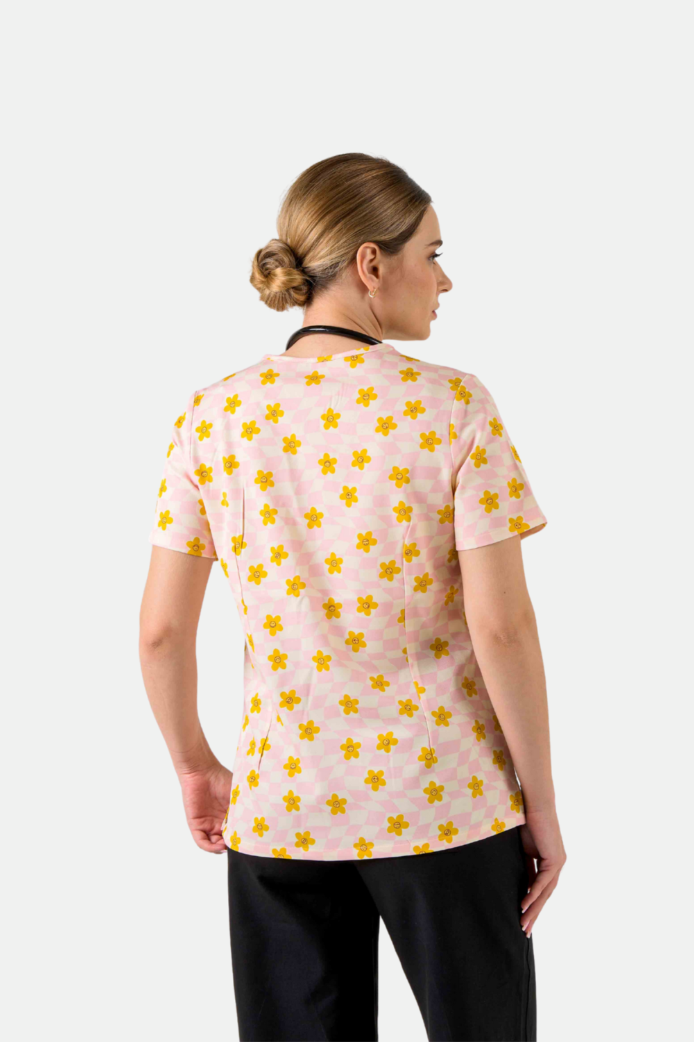 Daisy Delight Women’s 3-Pocket Scrub Top