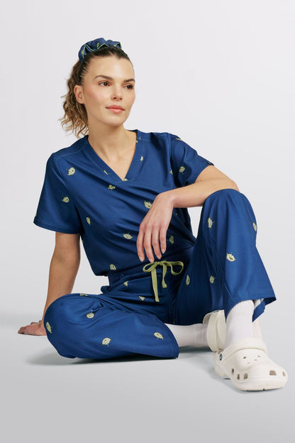 Disney & Pixar’s Toy Story Women’s Cargo Scrub Pants, Little Green Men