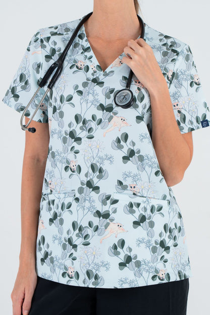 Sugar Gliders Women’s 3-Pocket Scrub Top