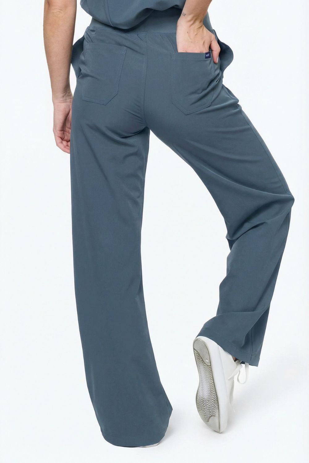 Women's High-Waisted Flare Scrub Pants - Cool Gray
