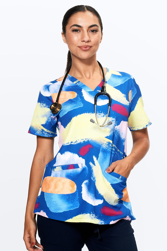 Art Attack Women’s 3-Pocket Scrub Top